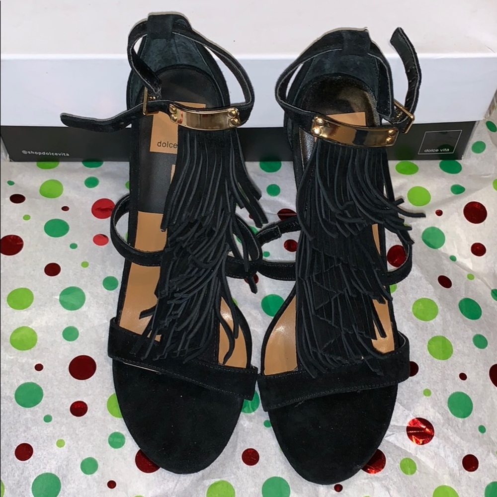 ✨NEW BLACK HEELS✨